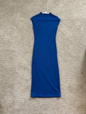 Zara size M, NWOT Blue Cap-Sleeve Midi Dress